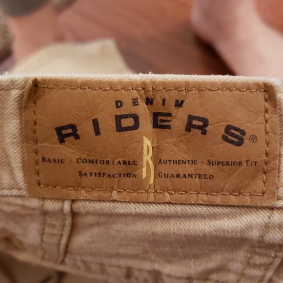 Lee Riders - Picture 4 of 4